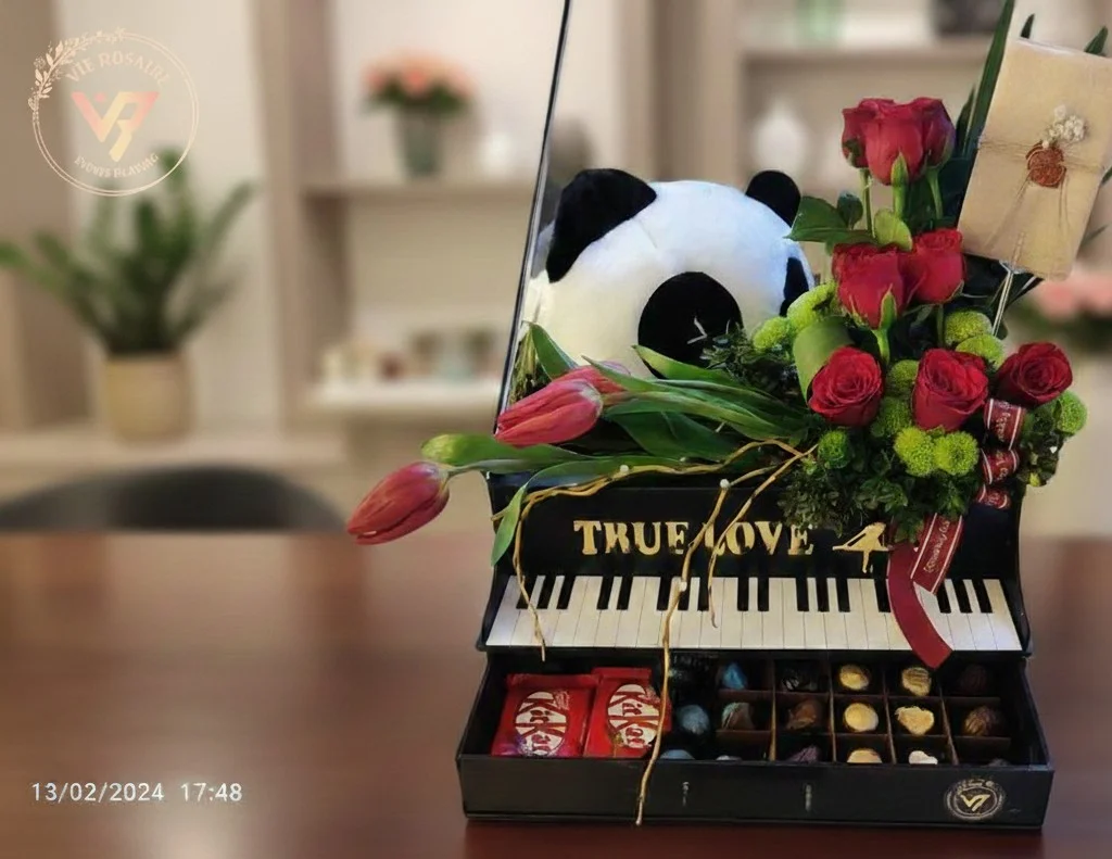 luxurious "true love" piano box: chocolate, roses & panda bouquet
